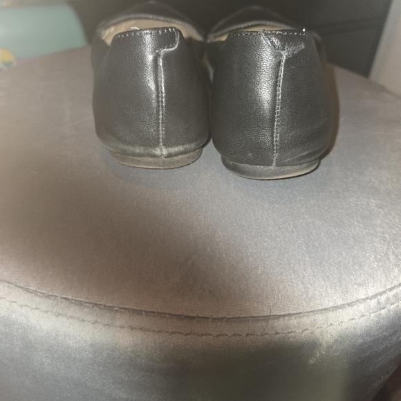 LIKE NEW STEVE MADDEN - Picture 4 of 4